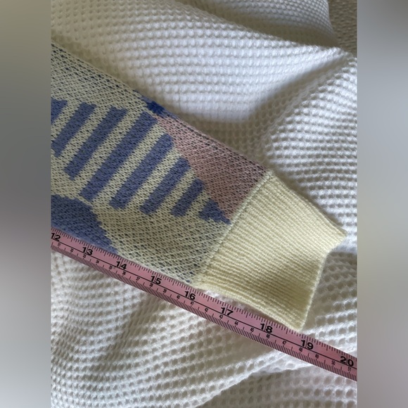 Noisy may Geometric funky Patterned Cardigan in Cream, Blue, Green, and Pink XS - Picture 9 of 10